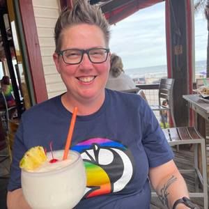 Meet your Posher, Deanna